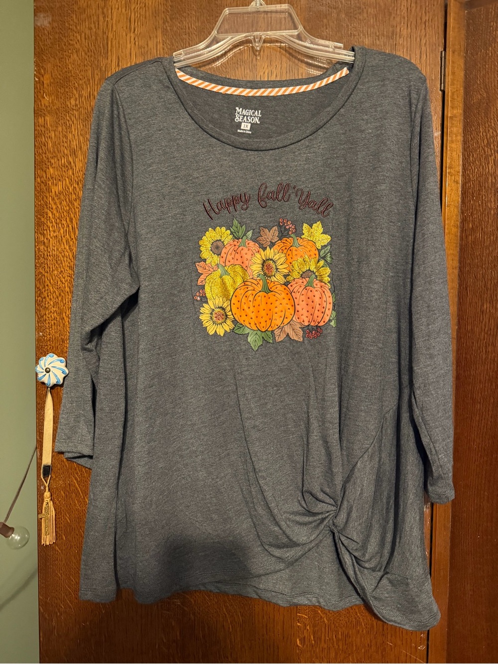 NWT Gray Happy Fall Top with sparkly Pumpkins& Sunflowers